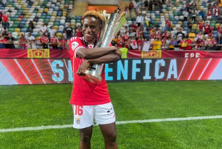 You are currently viewing Christy Ucheibe: Super Falcons star celebrates as Benfica lift Super Cup